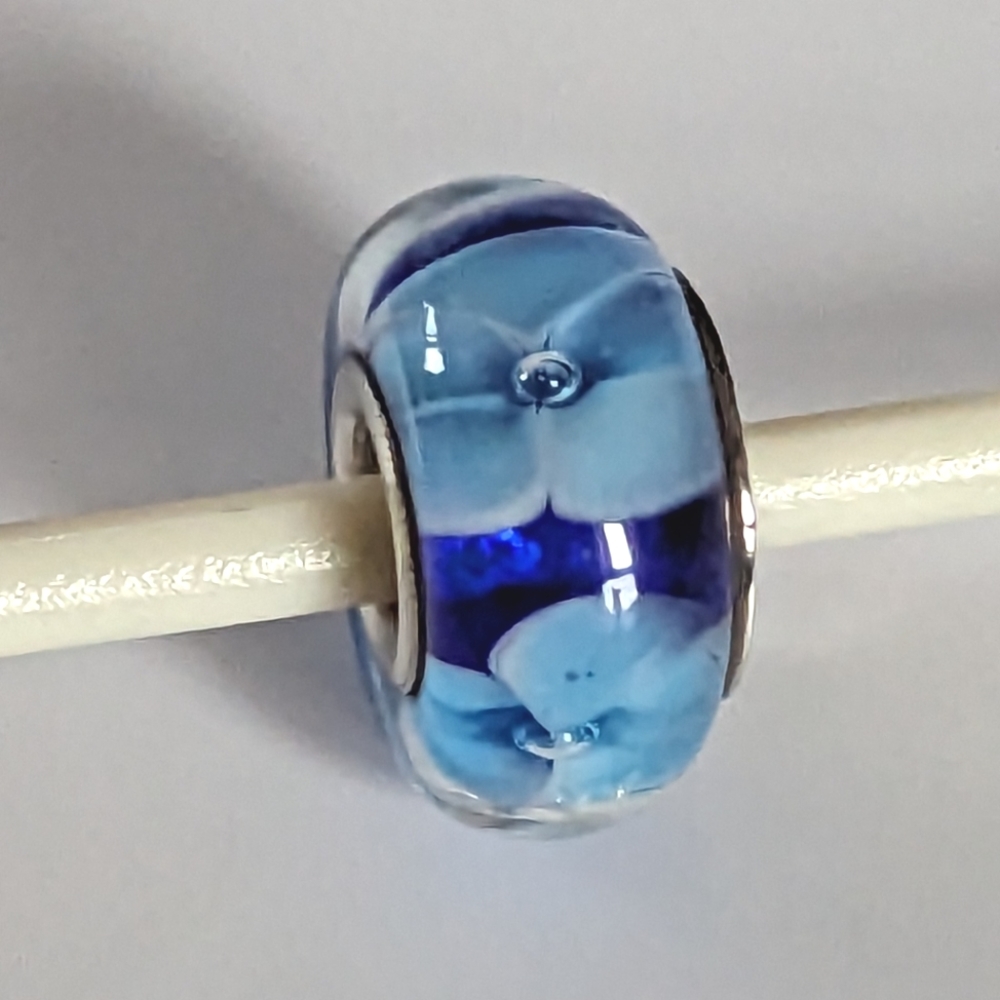 Chamilia Murano Glass & Sterling Silver Charm.
